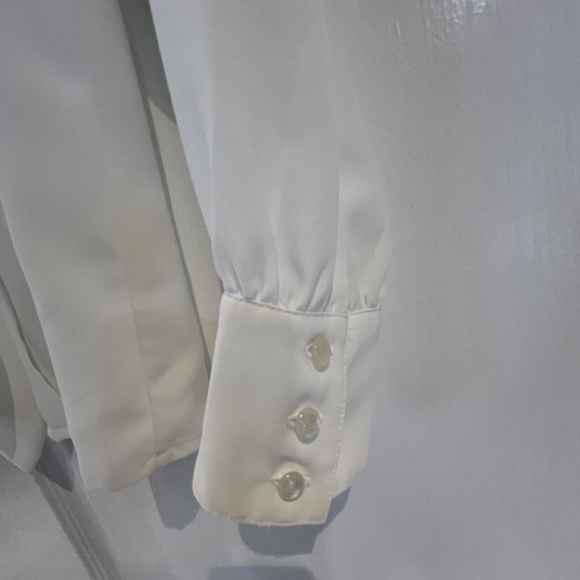 Russ button down blouse - Picture 3 of 4